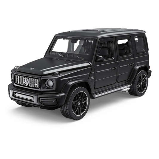 Rastar autić Mercedes AMG G 63 u razmeri 1:32, metalni model sa otvarajućim vratima, dostupan u više boja, idealan za kolekcionare i igru.